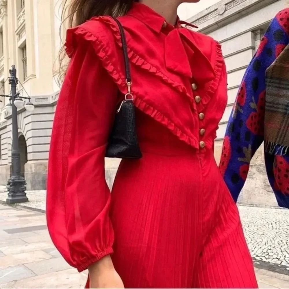 FARM Rio Women's Red Maxi Pleated Jumpsuit Neck Tie Buttons Flowy Sz Medium DM3 - Picture 7 of 16